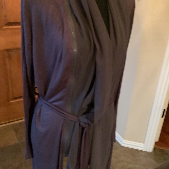 Beautiful grey jacket by Monoreno. Sz M. Jersey & crepe material. Unusual zipper - Picture 2 of 3